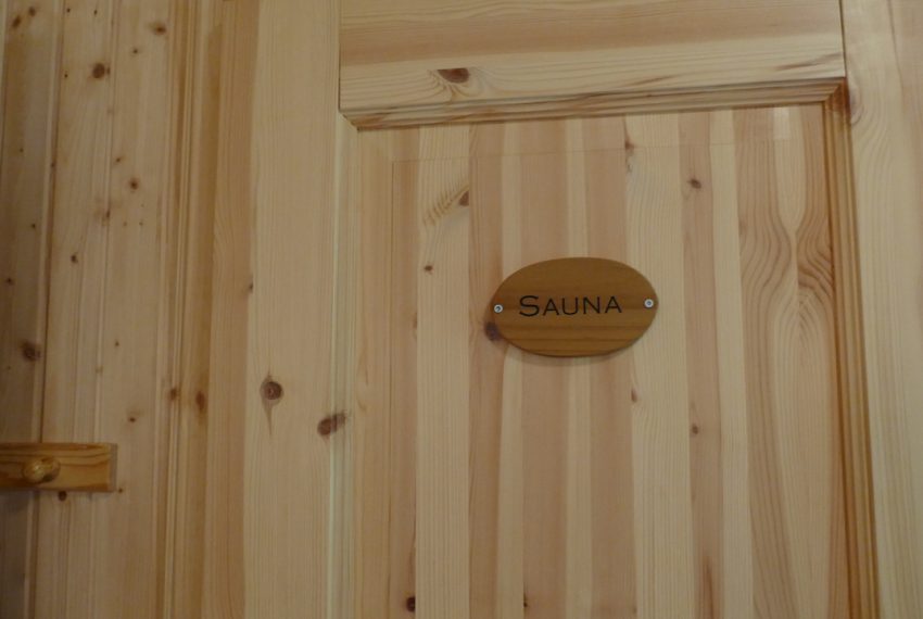 Eingang zur Sauna vom Bad