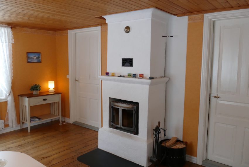Kachelofen im Wohnzimmer