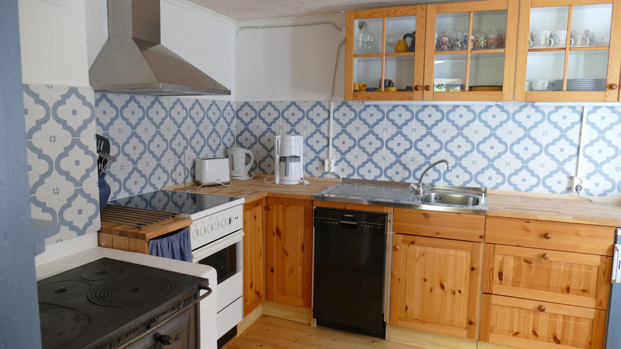 Küche im Haus Nilsson - auch mit Original-Holzherd