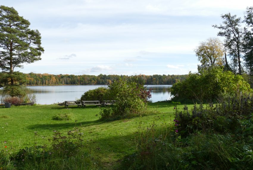 Großes Seegrundstück mit viel Platz